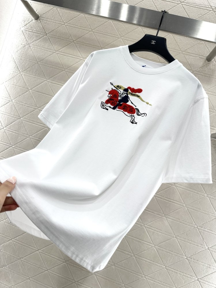 T-shirt women's фото 7