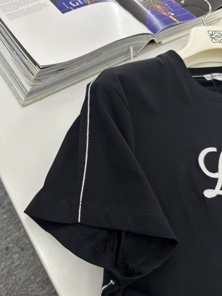 T-shirt women's фото 7