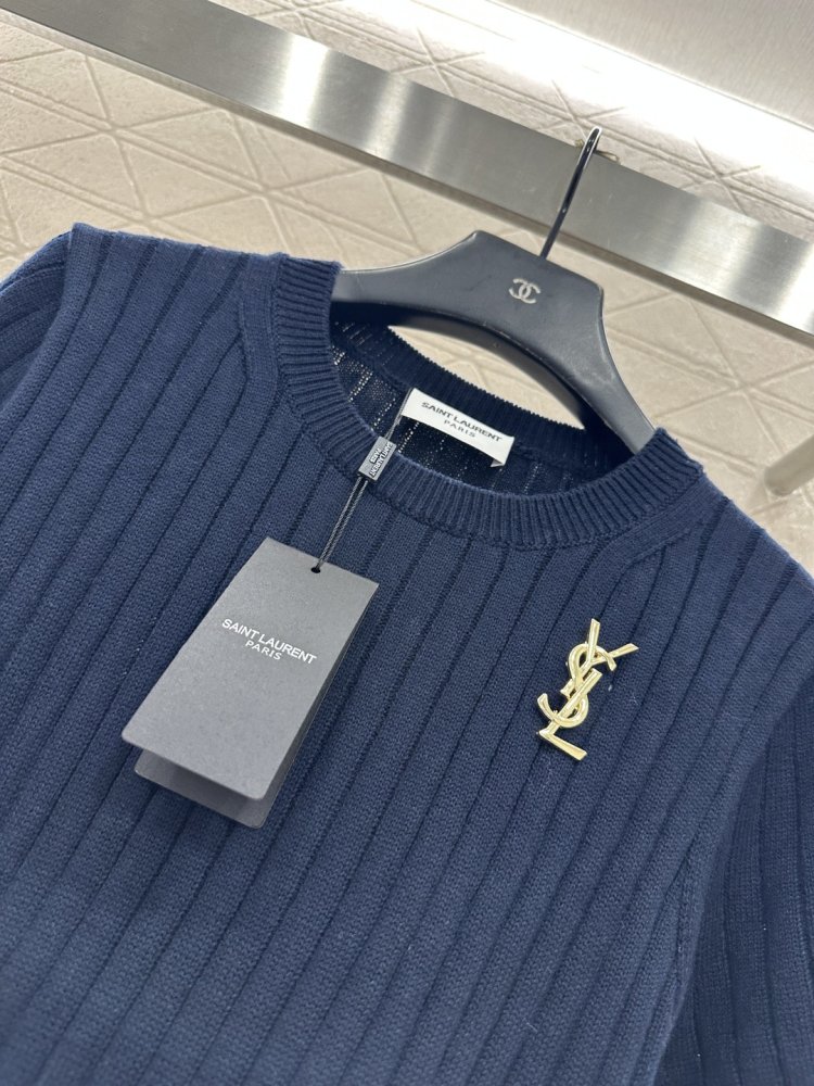 T-shirt women's фото 7