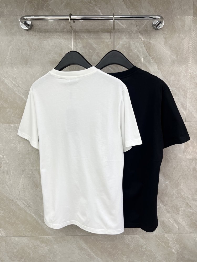 T-shirt women's фото 7