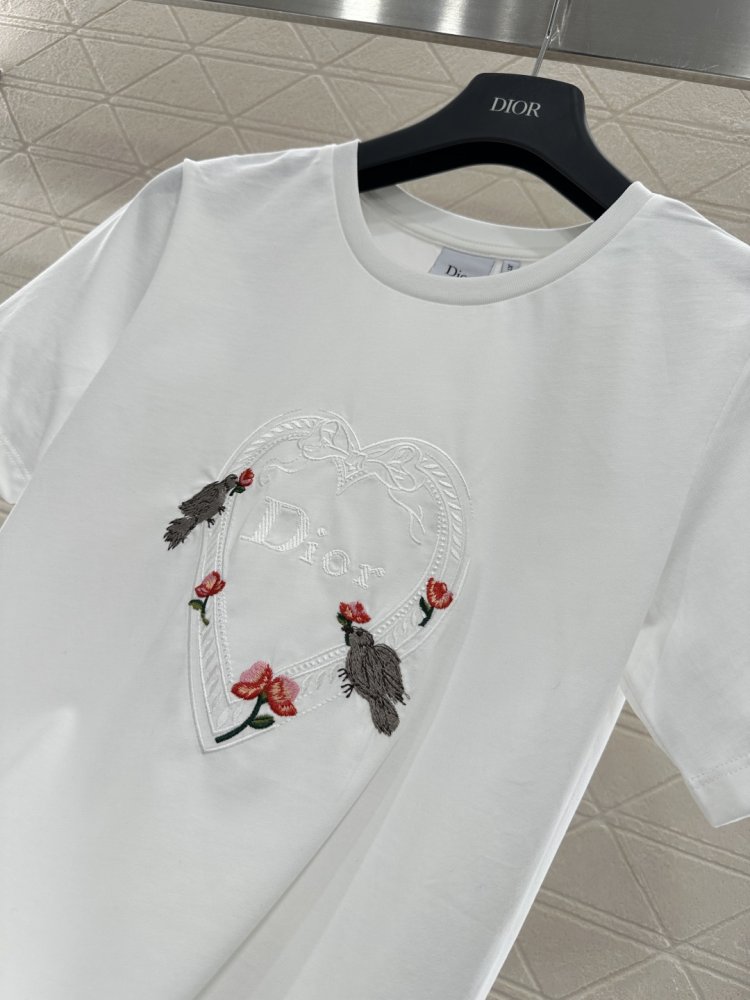 Футболка жіноча фото 7