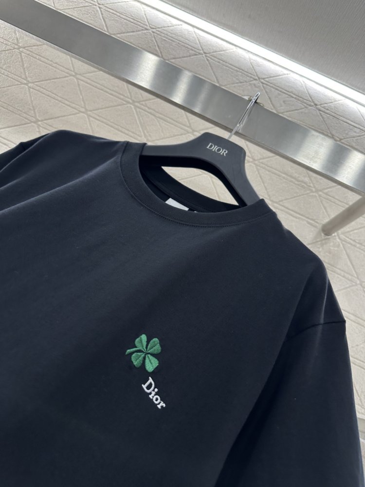 Футболка жіноча фото 7