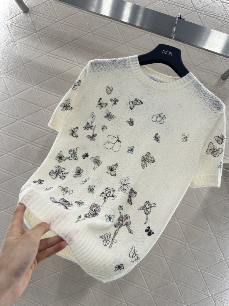 Футболка жіноча фото 7