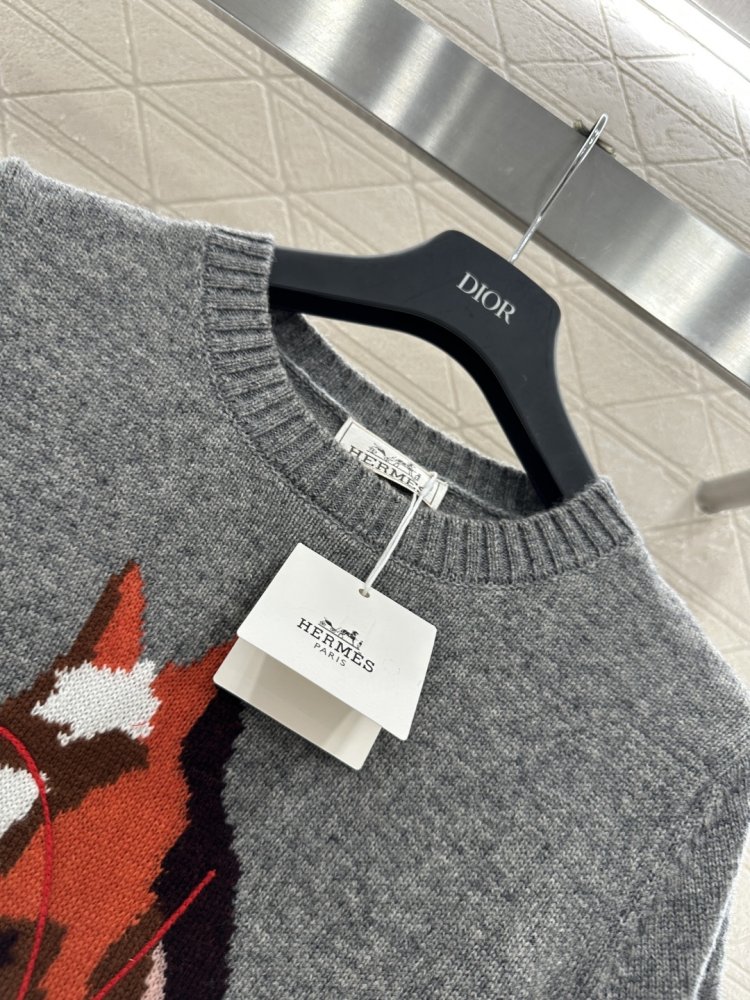 Футболка жіноча фото 7