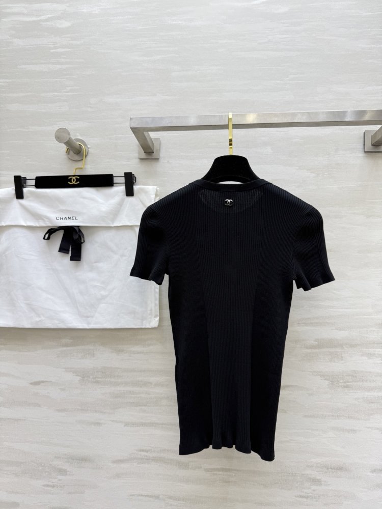 Футболка жіноча фото 8