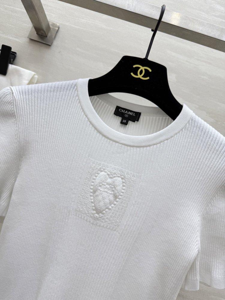 Футболка жіноча фото 8