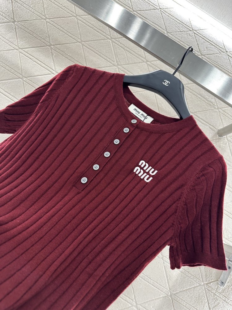 Футболка жіноча фото 8