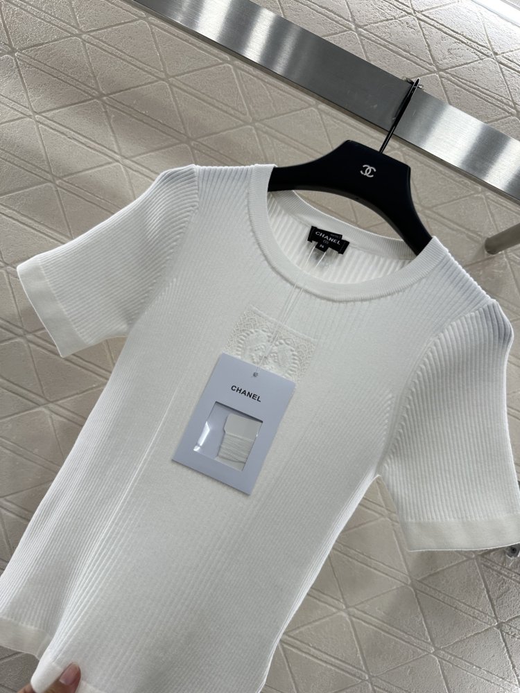 Футболка жіноча фото 8