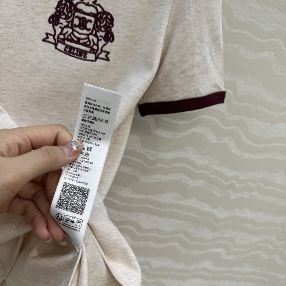 Футболка жіноча фото 8