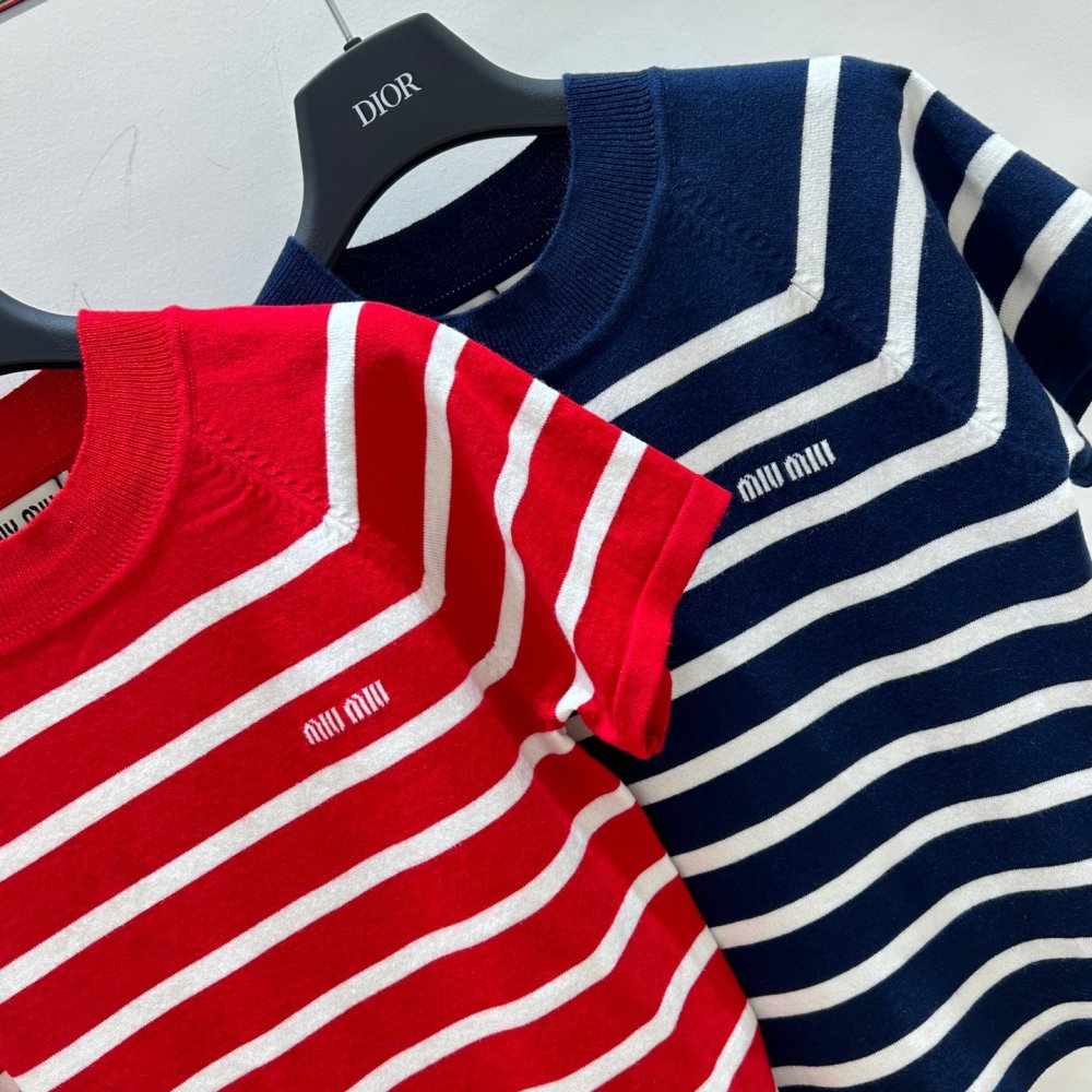 T-shirt women's фото 8