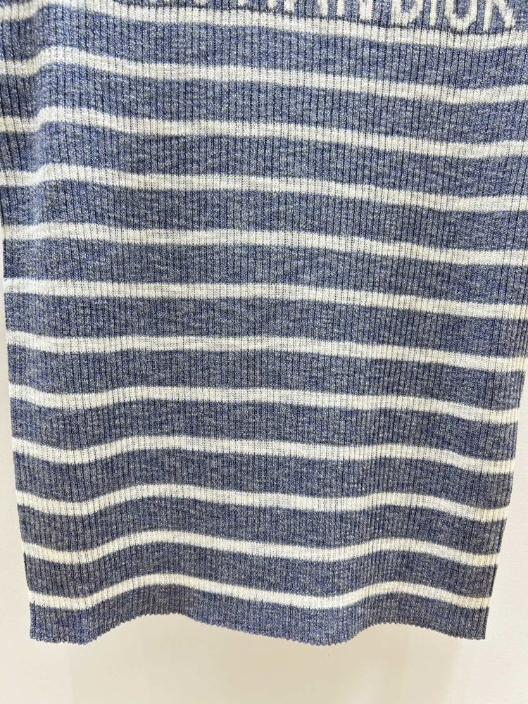 Футболка жіноча фото 8