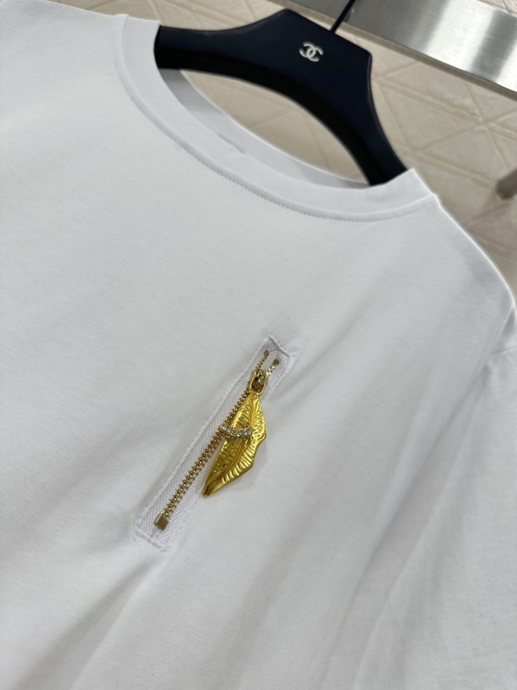 Футболка жіноча фото 8