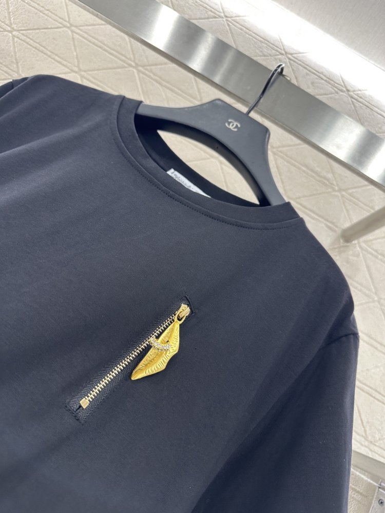 Футболка жіноча фото 8