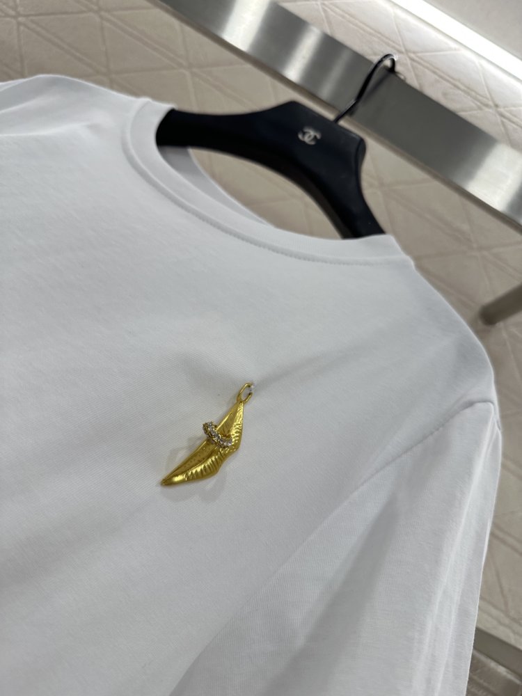 Футболка жіноча фото 8