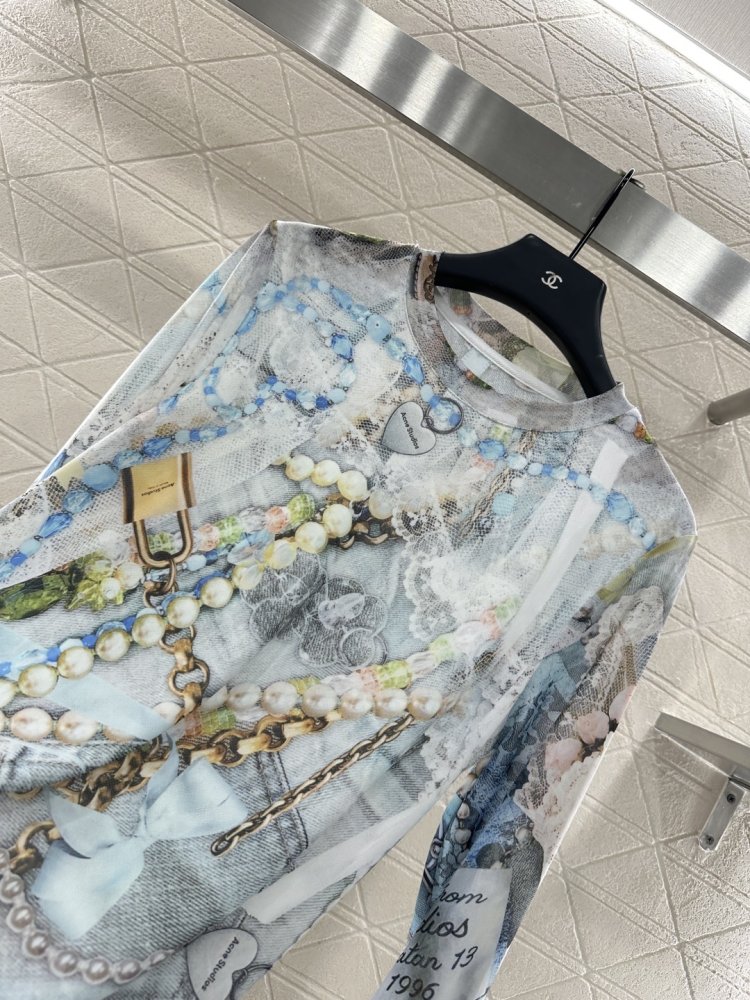 T-shirt women's фото 8