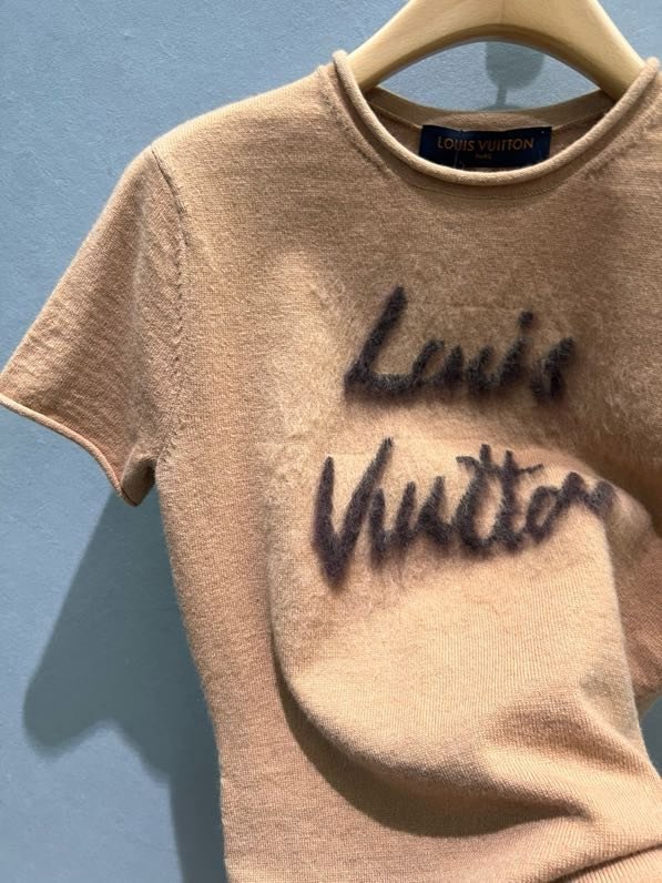 Футболка жіноча фото 8