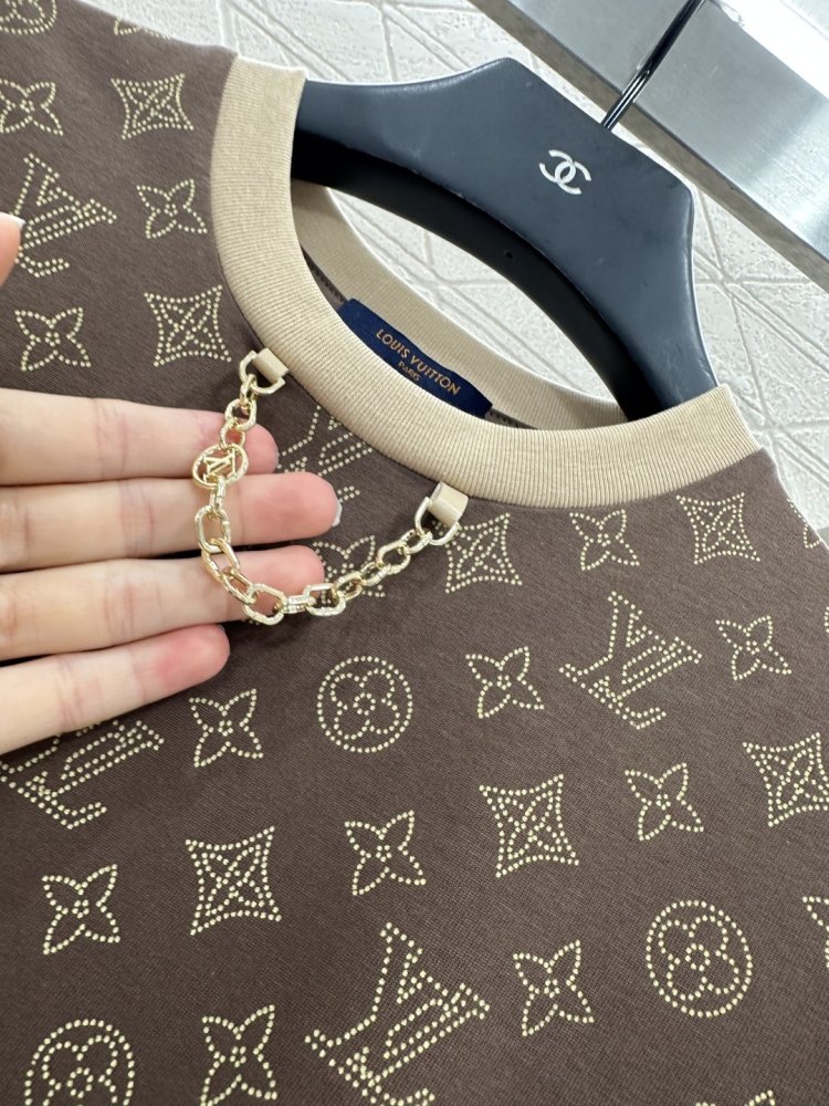 T-shirt women's фото 8