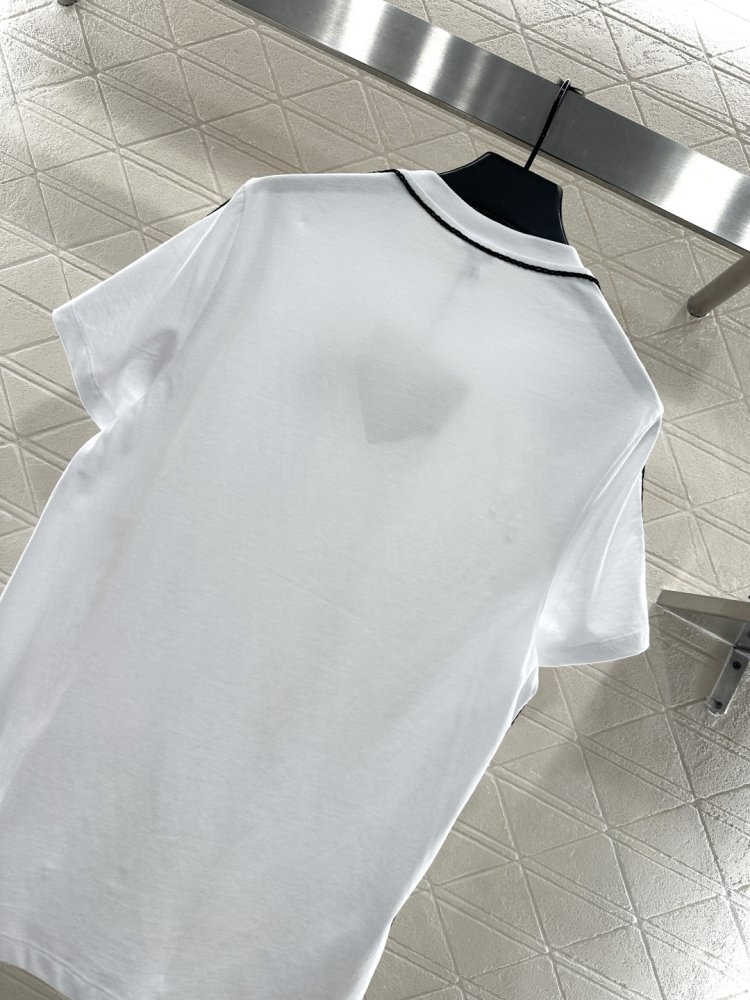 T-shirt women's фото 8