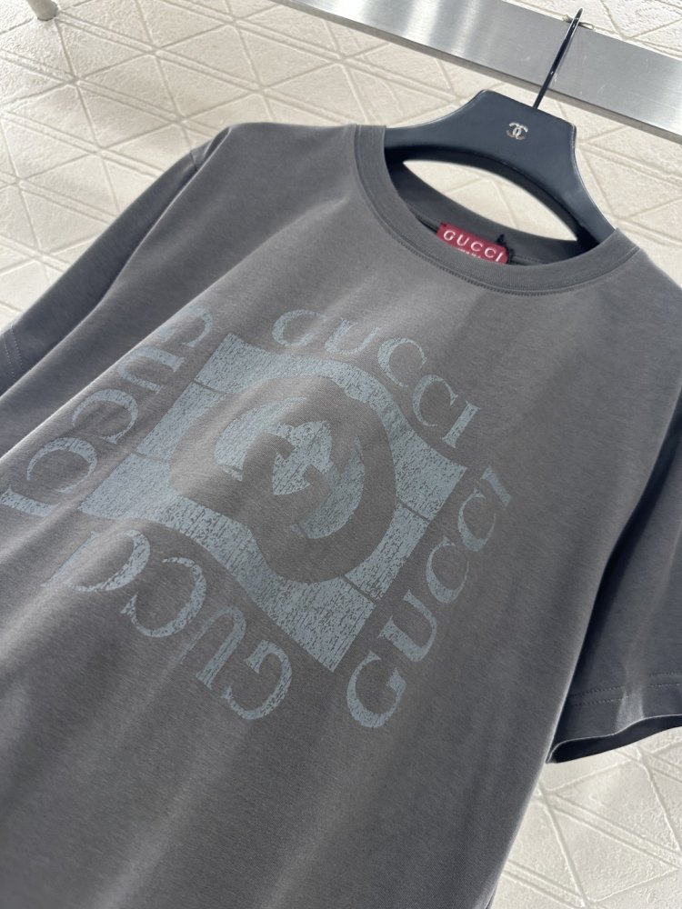 Футболка жіноча фото 8