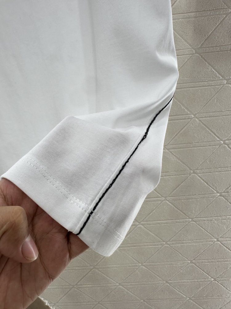 T-shirt women's фото 8