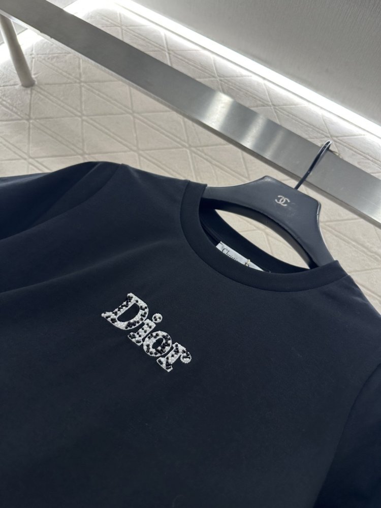 T-shirt women's фото 8