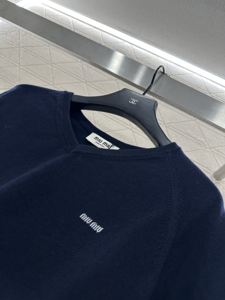 T-shirt women's фото 8