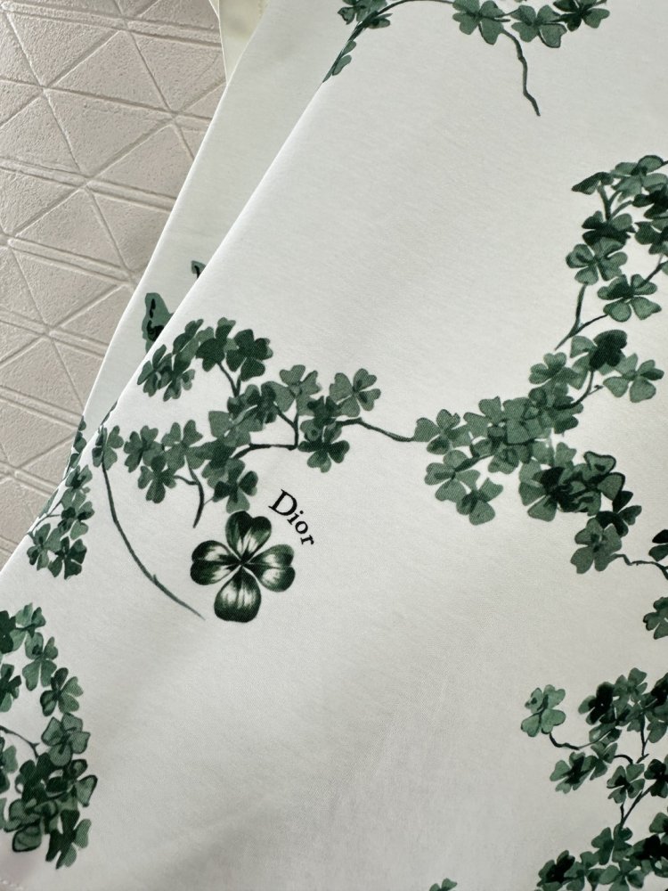 T-shirt women's фото 8