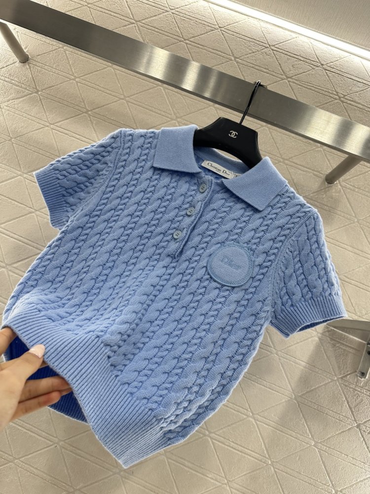 Футболка жіноча фото 8