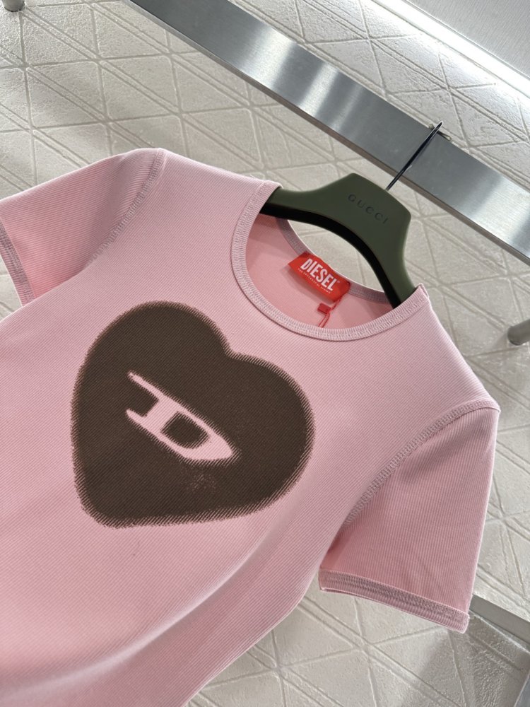 T-shirt women's фото 8