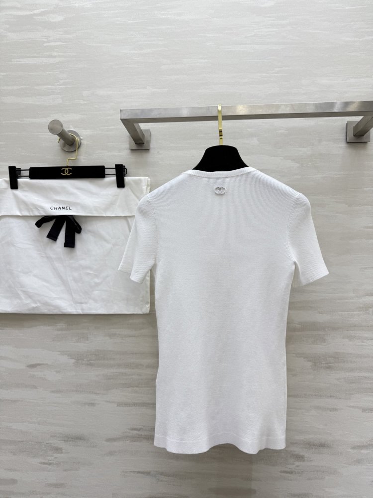 Футболка жіноча фото 9