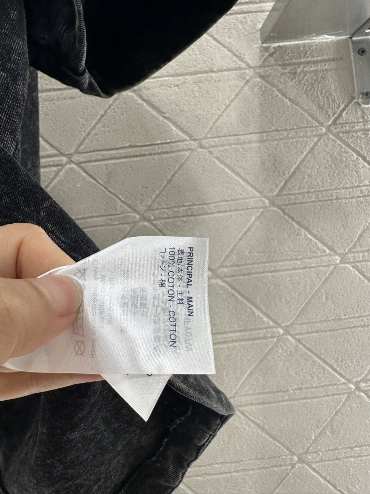 Футболка жіноча фото 9