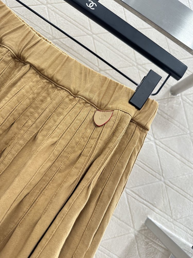 Футболка жіноча фото 9