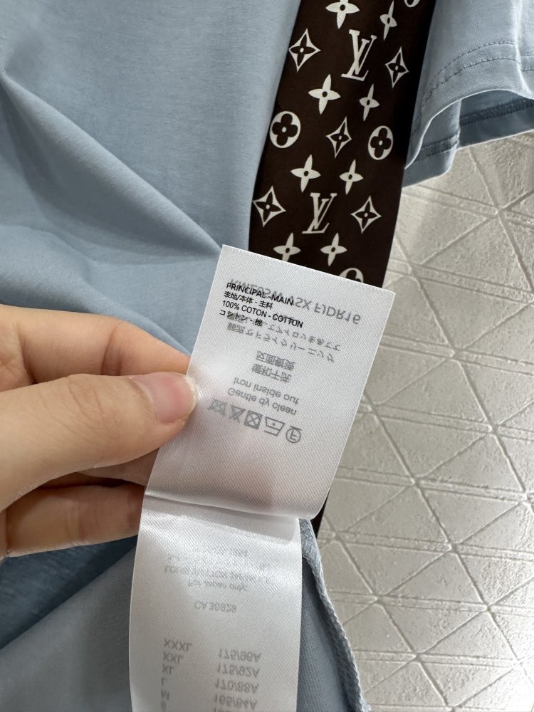 Футболка жіноча фото 9