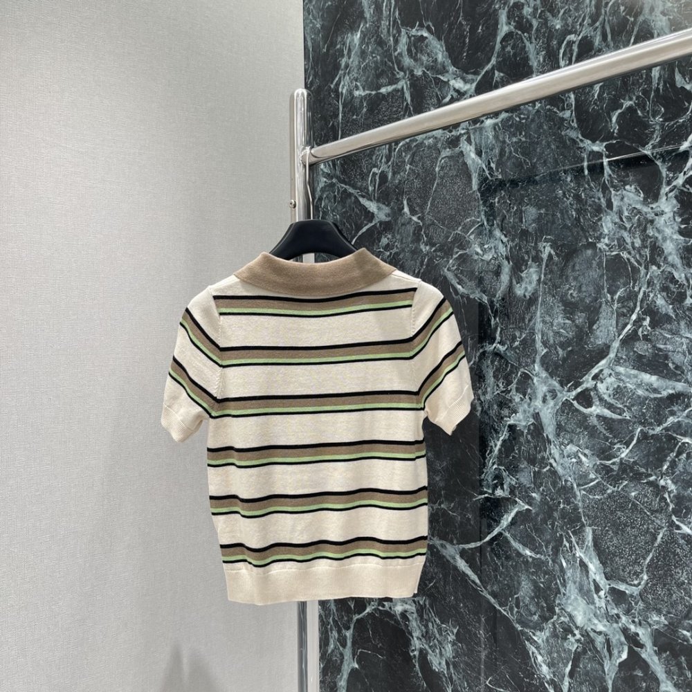 Футболка жіноча фото 9