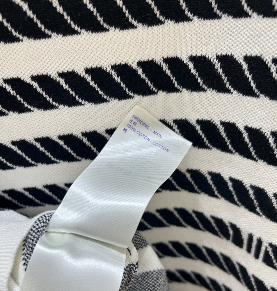 Футболка жіноча фото 9