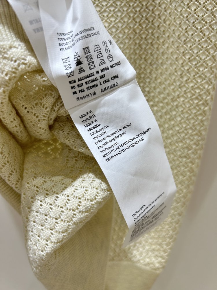 Футболка жіноча фото 9