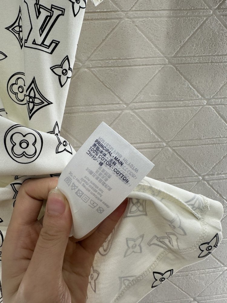 Футболка жіноча фото 9