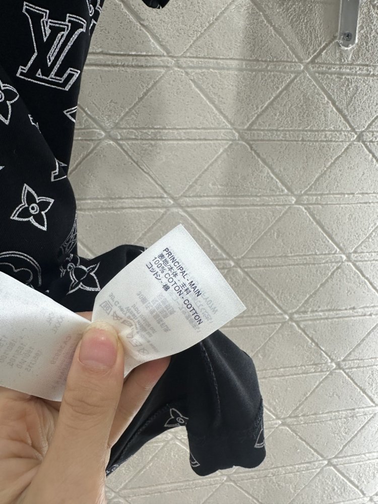 Футболка жіноча фото 9