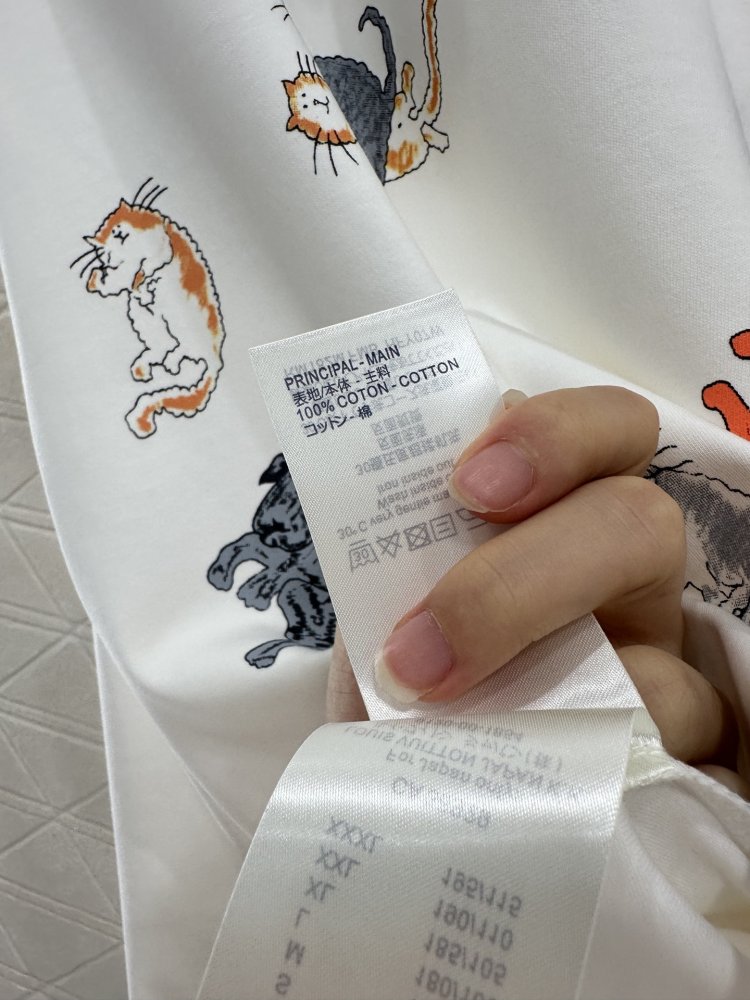 Футболка жіноча фото 9