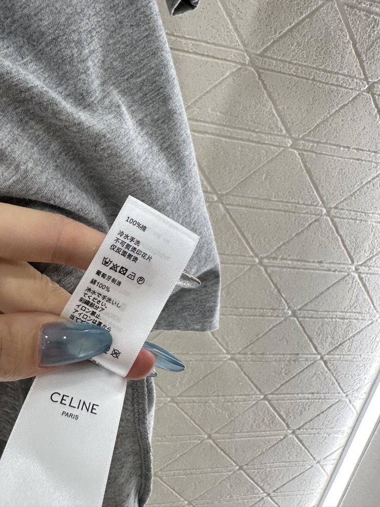 T-shirt women's фото 9