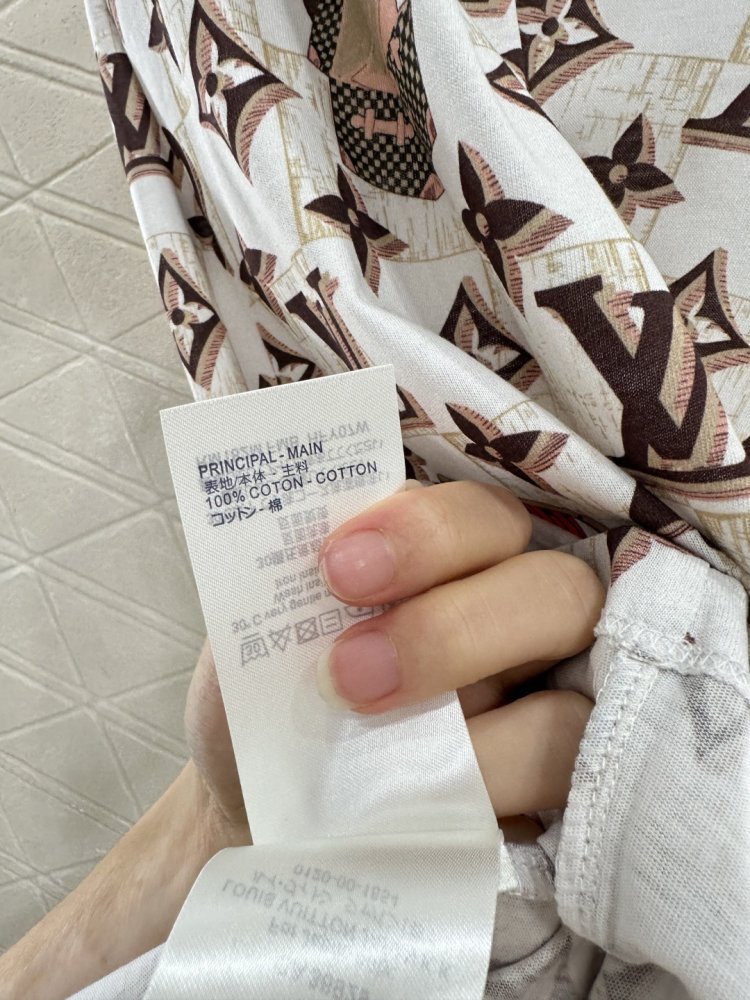 T-shirt women's фото 9