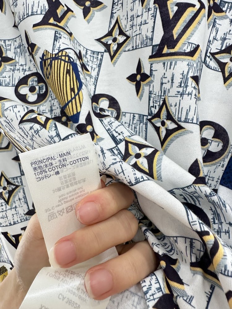 Футболка жіноча фото 9