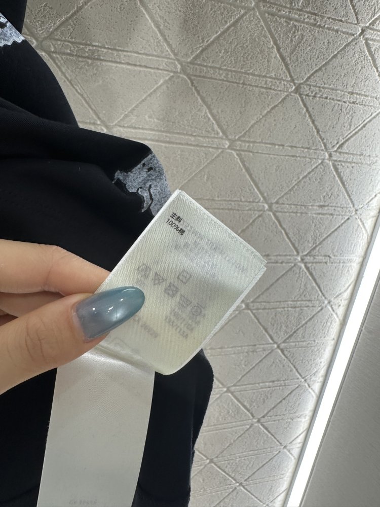 T-shirt women's фото 9