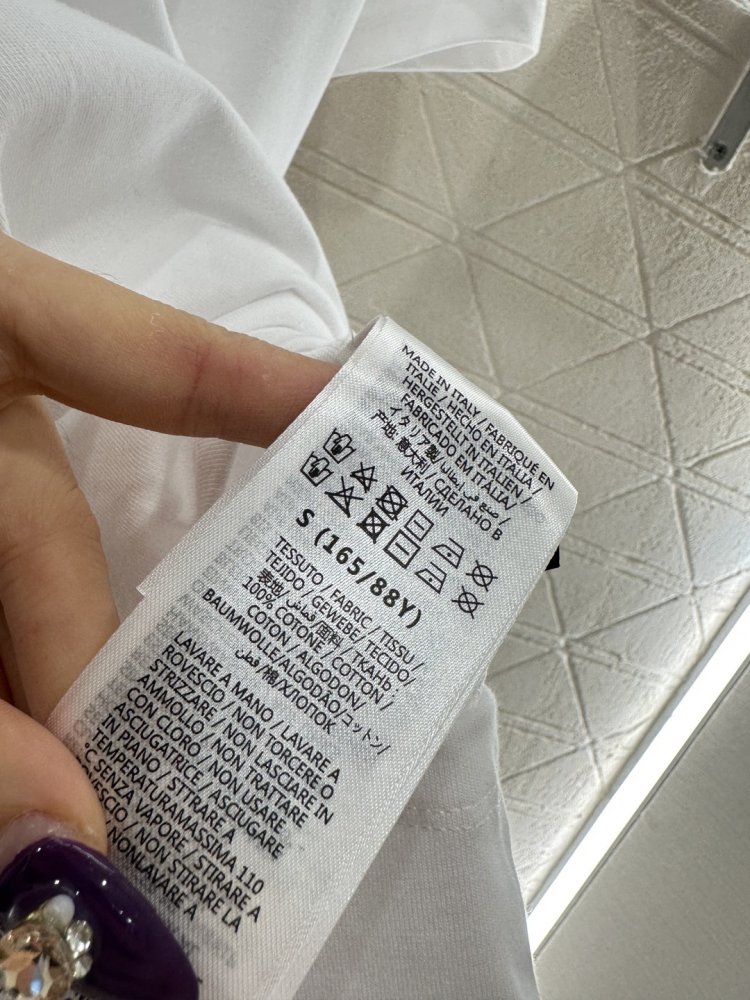 Футболка жіноча фото 9