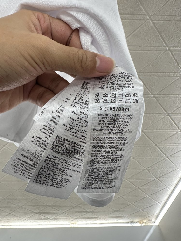 Футболка жіноча фото 9