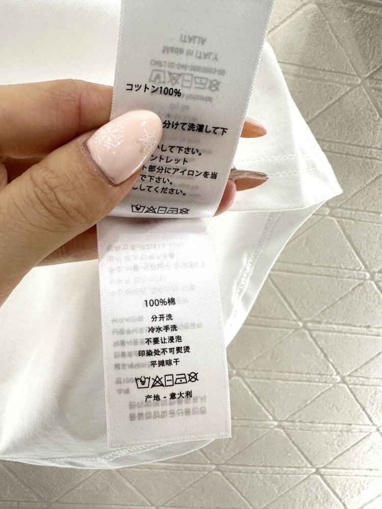 T-shirt women's фото 9