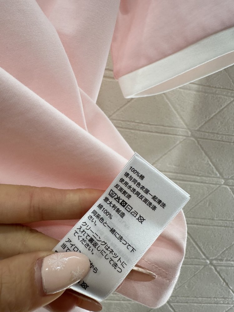 T-shirt women's фото 9