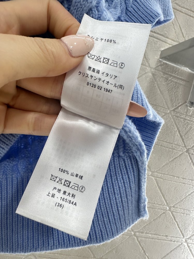 Футболка жіноча фото 9