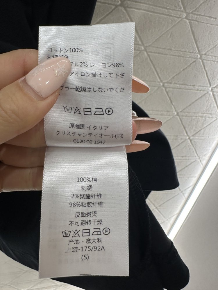 Футболка жіноча фото 9