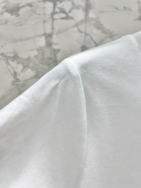 Футболка фото 3